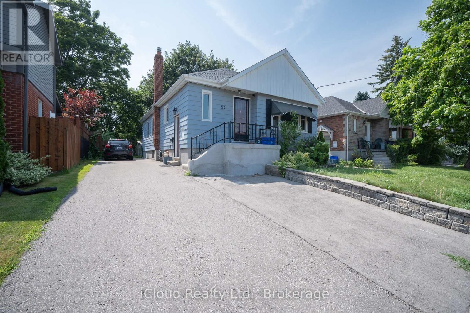 Property Photo:  54 Wilson Road South  ON L1H 6B7 