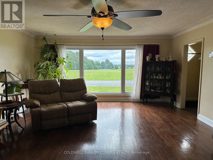 Property Photo:  20 Elizabeth Drive  ON K0E 1K0 