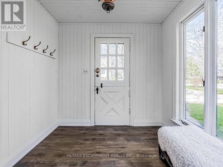 Property Photo:  804 Shadeland Avenue  ON L7T 2M1 