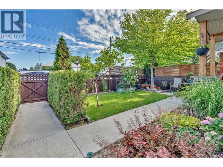 Property Photo: 512 Westminster Avenue West 101 BC V2A 1K6