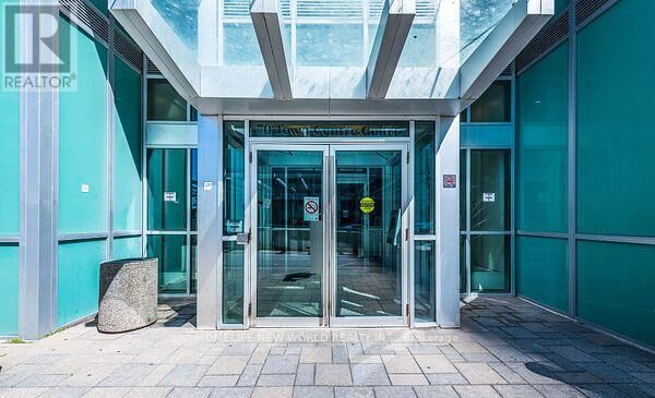Property Photo:  70 Town Centre Court 1202  ON M1P 0B2 