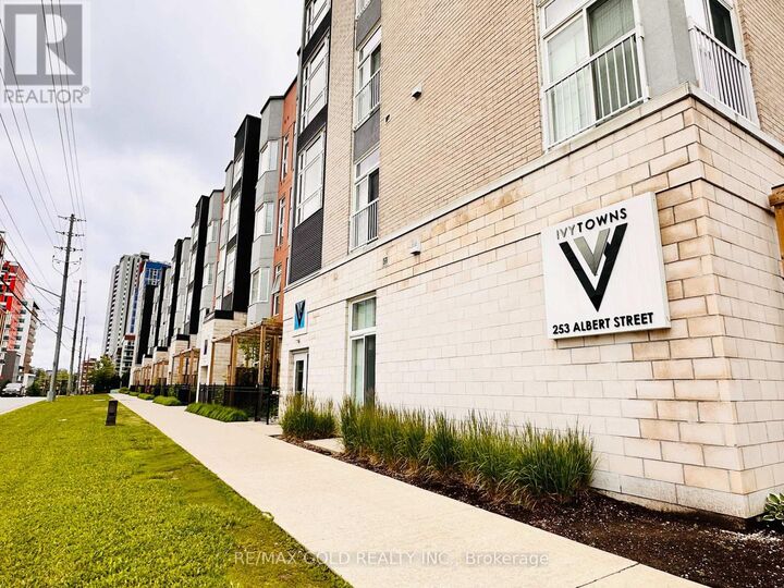 Property Photo:  253 Albert Street 112  ON N2L 0G3 