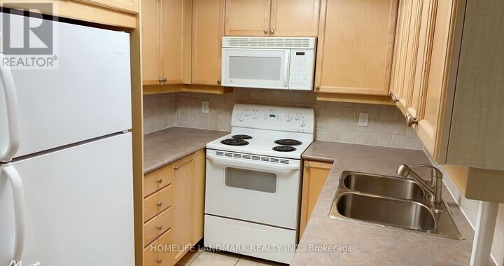 Property Photo: 15 Northtown Way 822 ON M2N 7A2