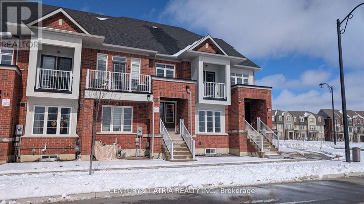 Property Photo: 8 McAlister Avenue ON L4S 0L3