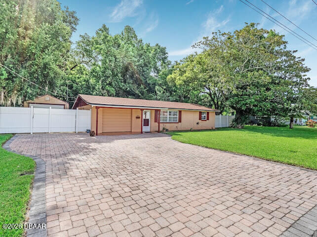 Property Photo: 736 5th Street FL 32129