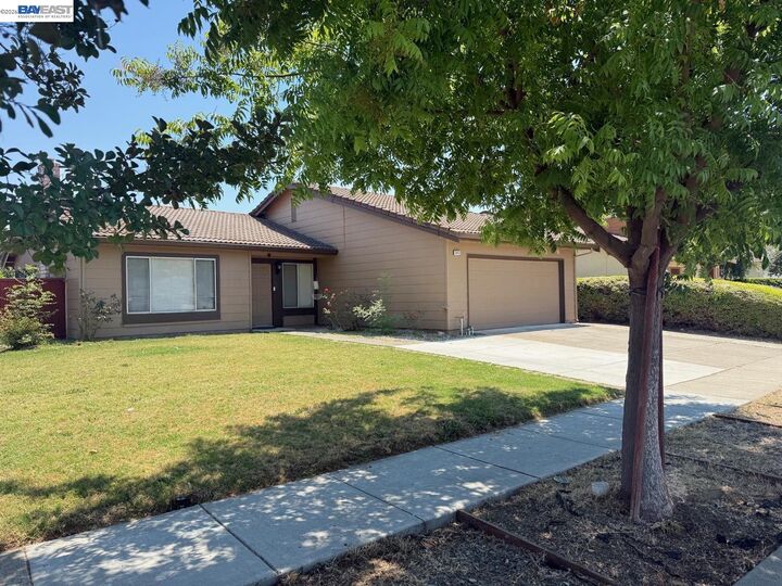 Property Photo:  33457 Caliban Dr  CA 94555 