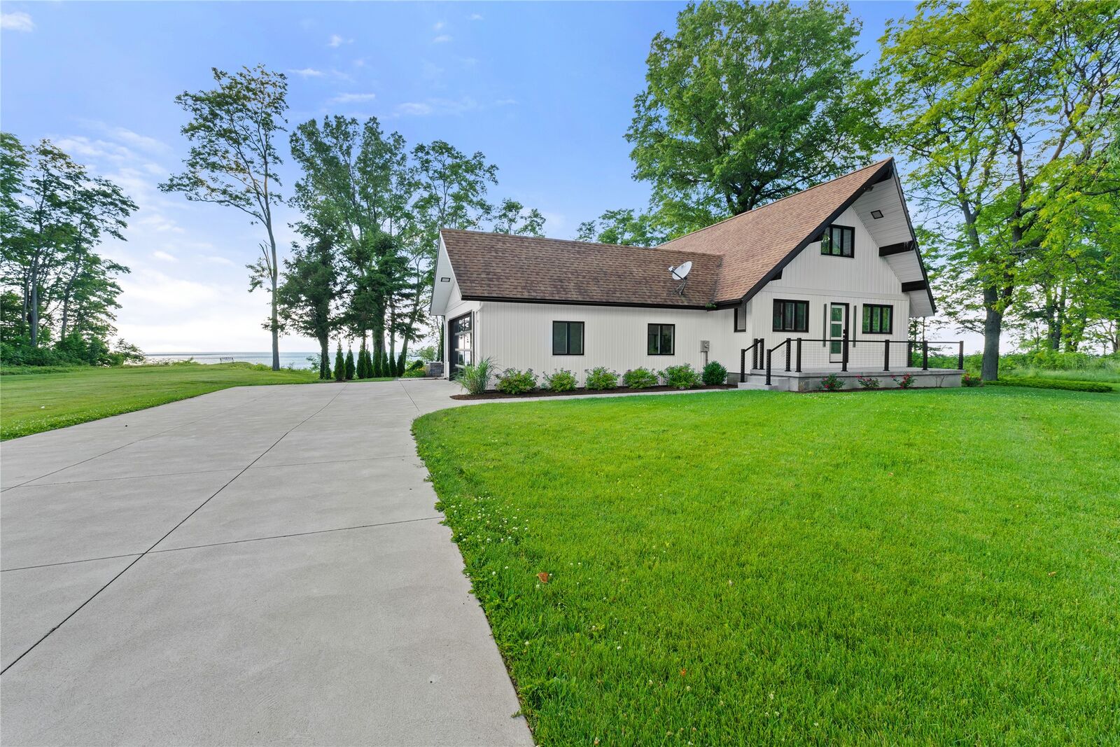Property Photo: 7466 N Shore Drive PA 16511