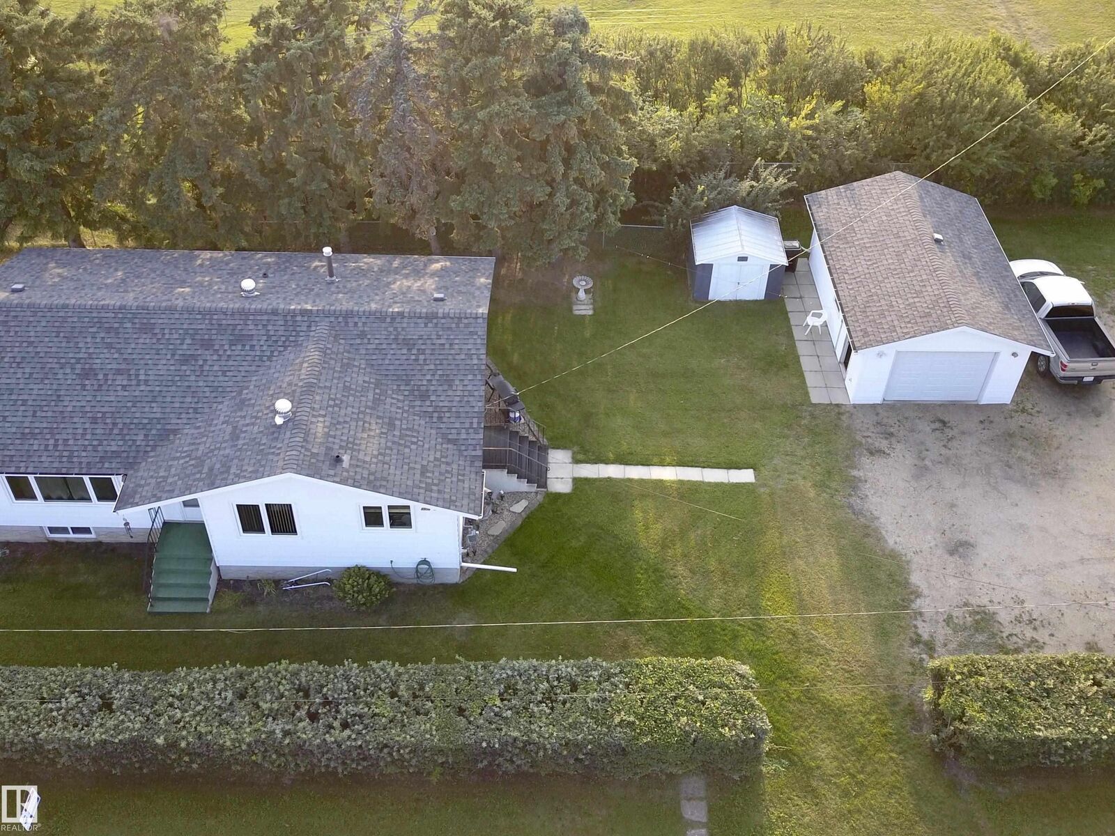 Property Photo: 5530 46 Street AB T7N 1K6