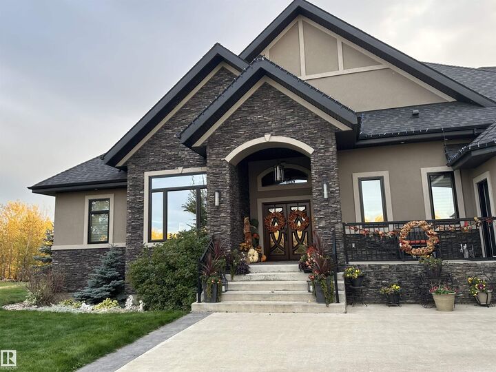 Property Photo: 841 56316 Rng Road 113 AB T0A 1E0