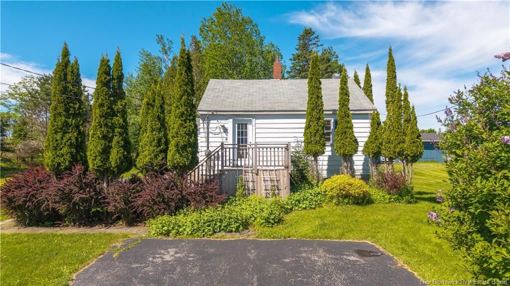 Property Photo:  709 Mowat Drive  NB E5B 2P2 