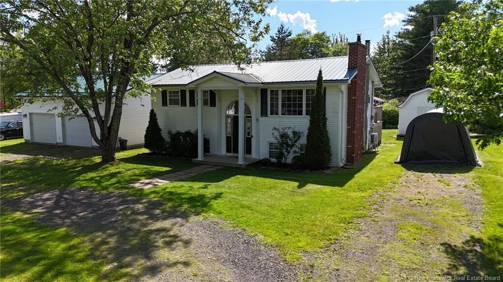 Property Photo:  9 Bloomingdale Drive  NB E1G 4A8 