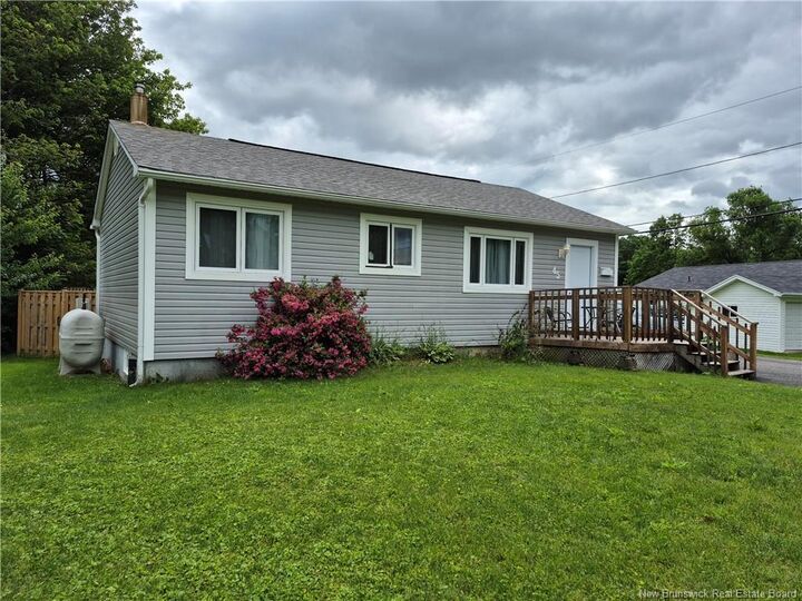 Property Photo:  45 Clearview Avenue  NB E3A 1J9 
