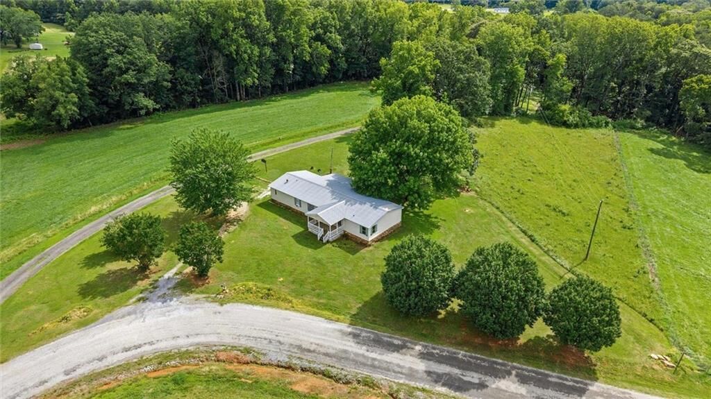 Property Photo:  40 Clackum Drive  GA 30182 