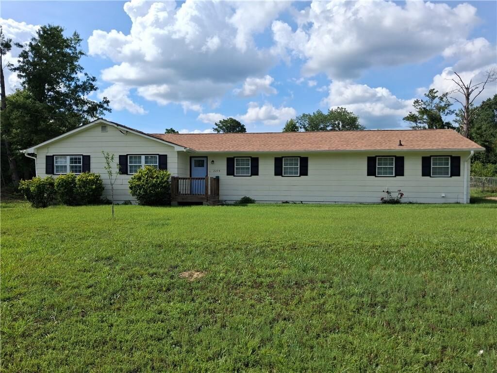 Property Photo: 2275 Briarwood Drive SW GA 30094