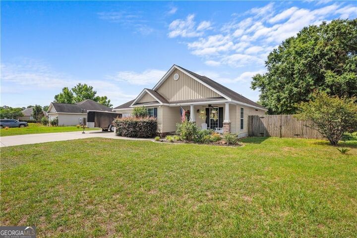 Property Photo:  100 Kingsley Drive S  GA 31312 