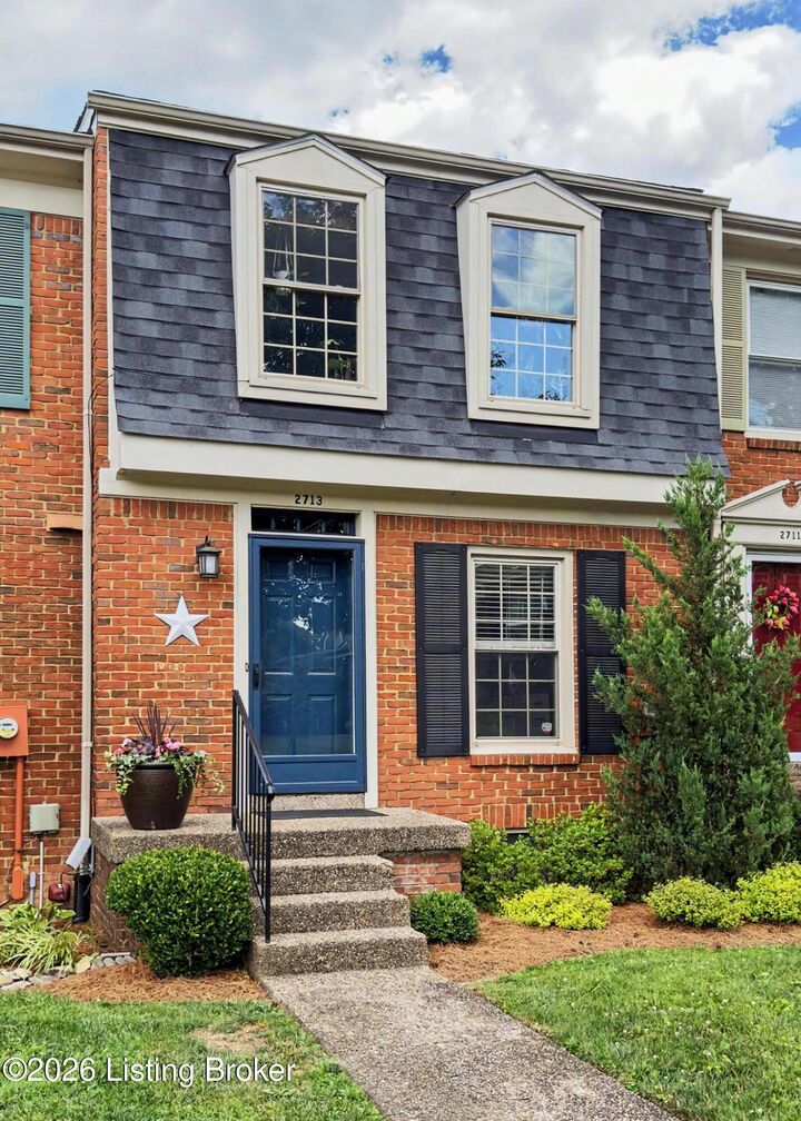 Property Photo:  2713 Langdon Dr  KY 40241 