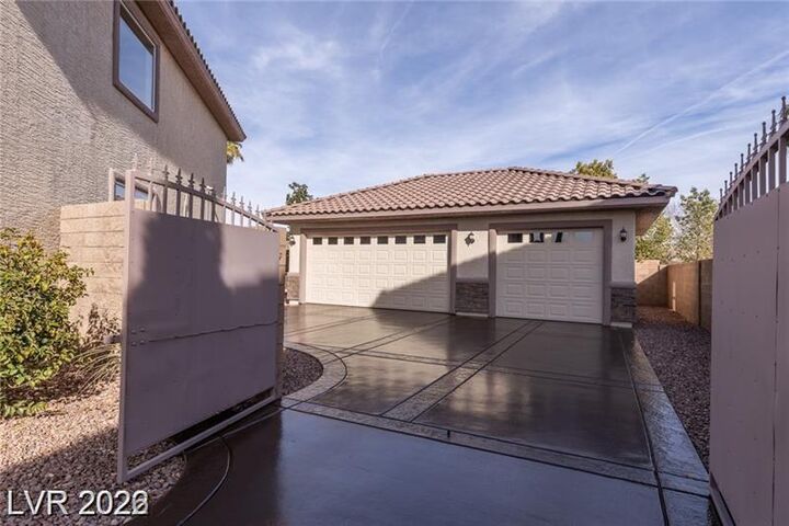 Property Photo:  10524 Torre De Nolte Street  NV 89141 
