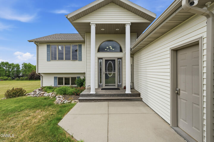 Property Photo: 7020 Endicott Drive ND 58503