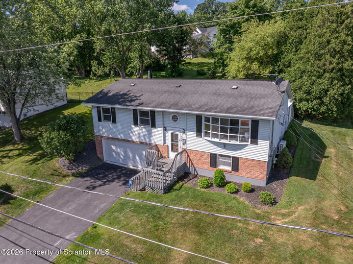 Property Photo:  308 Carnation Drive  PA 18411 