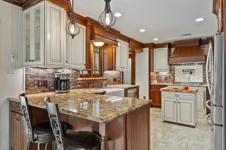 Property Photo:  1355 Melody Lane  TX 76262 