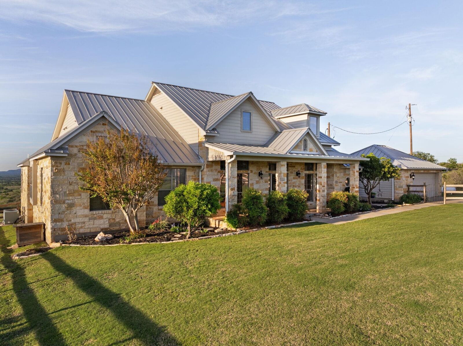 Property Photo:  1130 Crownover Lane  TX 78663 