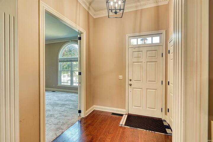 Property Photo: 7533 Chapel Hill Court IN 47630