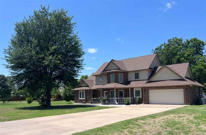 Property Photo: 15 Goldenrod Way OK 73507