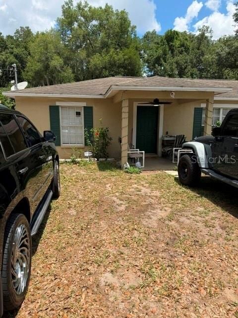 Property Photo: 11012 McMullen Loop FL 33569