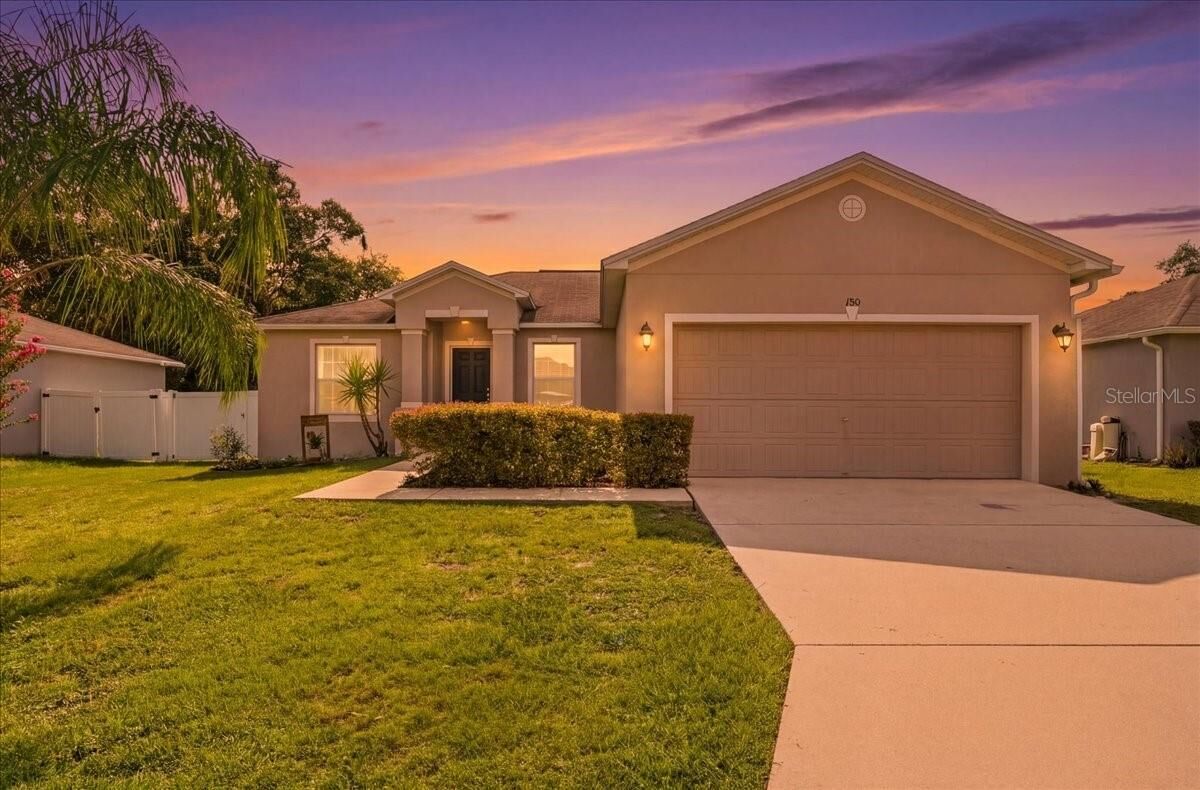 Property Photo: 180 Solis Drive FL 33880
