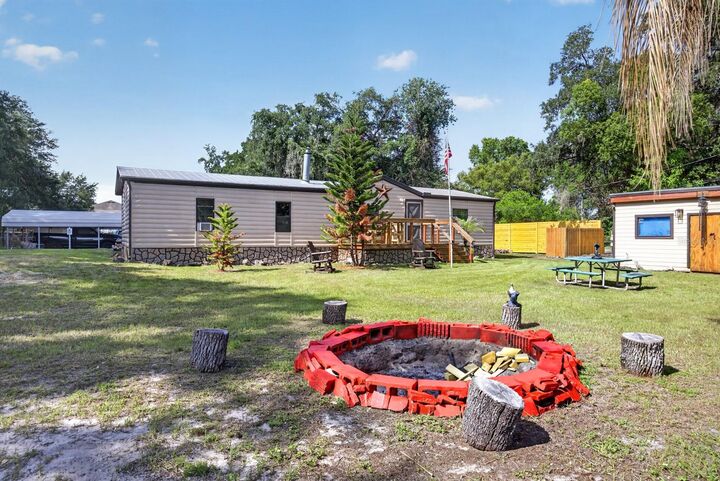 Property Photo: 15840 Bermuda Street FL 32828