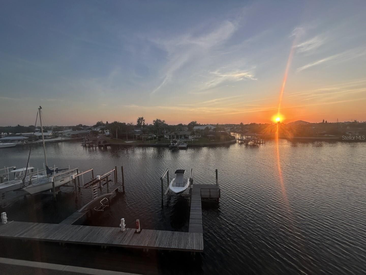 Property Photo:  6432 Sunset Bay Circle  FL 33572 