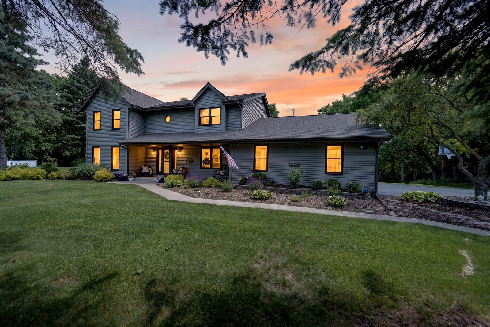 Property Photo:  N6w31264 Alberta Dr  WI 53018 