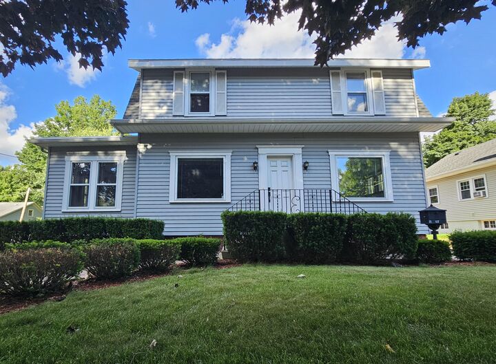 Property Photo: 117 S West MI 49242