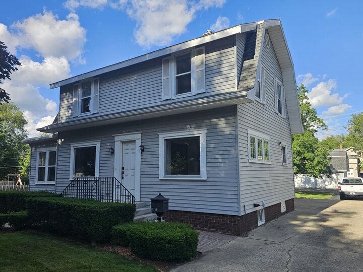 Property Photo:  117 S West  MI 49242 