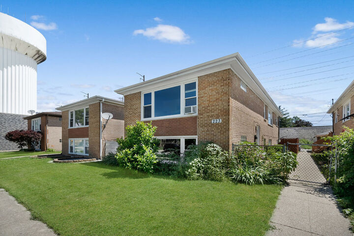Property Photo:  223 30th Avenue  IL 60104 