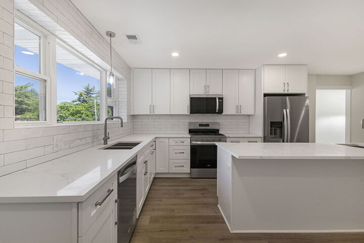 Property Photo:  9950 S Western Avenue 2N  IL 60643 