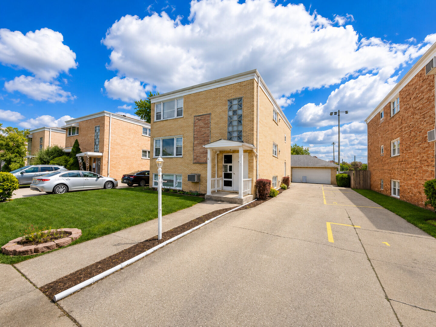 Property Photo:  1525 Homestead Road 3  IL 60526 