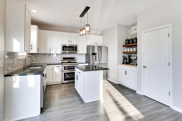 Property Photo:  3356 Sonoma Circle  IL 60156 