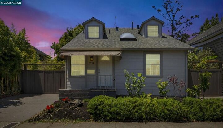 Property Photo: 1711 Willow Street CA 94501