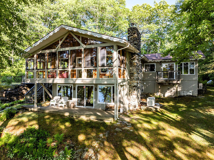 Property Photo:  122 Dewmar Lane  ME 04862 
