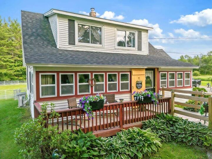 Property Photo: 11 Shepherds Way ME 04330
