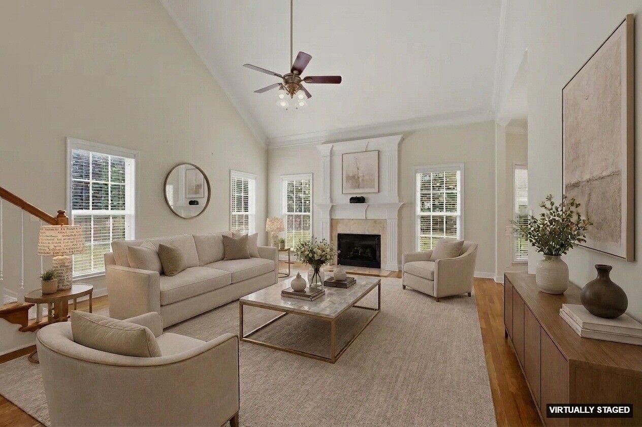 Property Photo:  1939 Cliffview Ct  TN 37128 