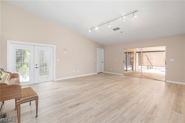 Property Photo:  9749 Maplecrest Circle  FL 33936 