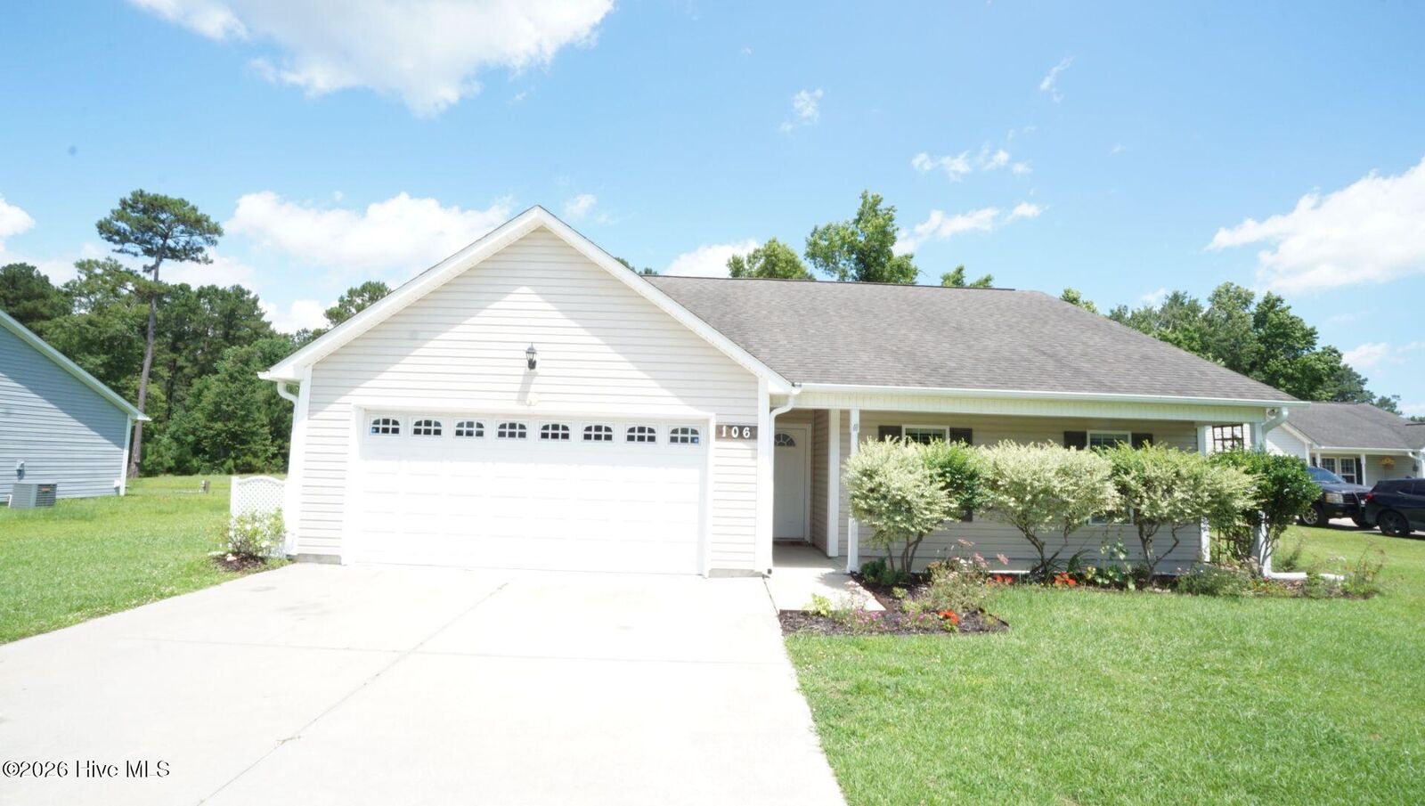 Property Photo: 106 Farmgate Drive NC 28574