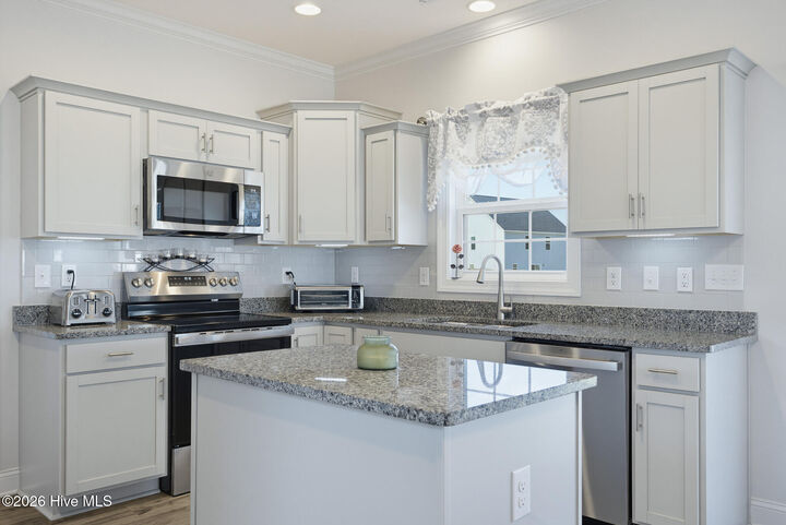 Property Photo: 611 Carmel Drive NC 28460