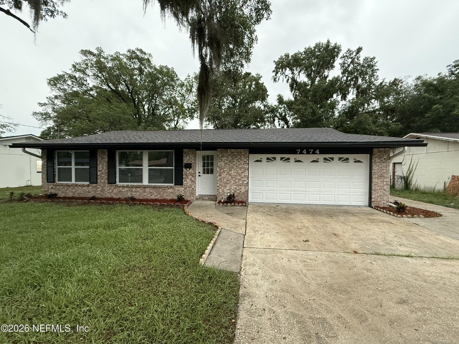 Property Photo: 7474 Deepwood Drive N FL 32244