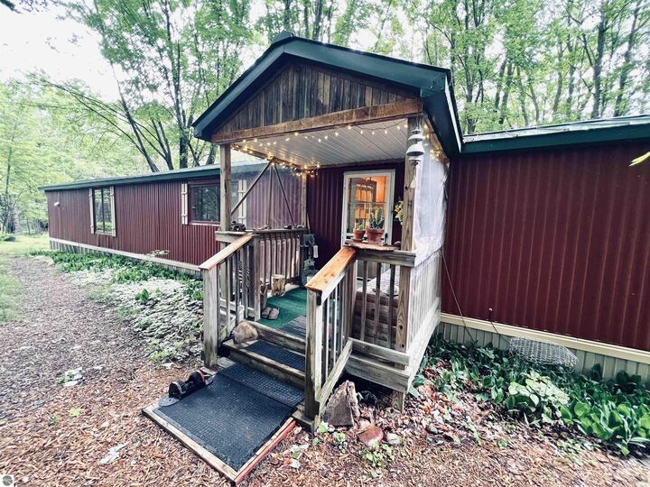 Property Photo:  154 Hills Circle  MI 49655 