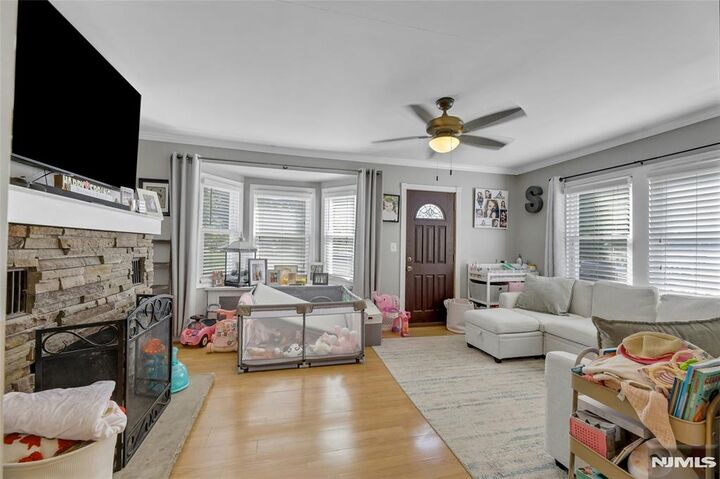 Property Photo:  20 Harding Avenue  NJ 07442 