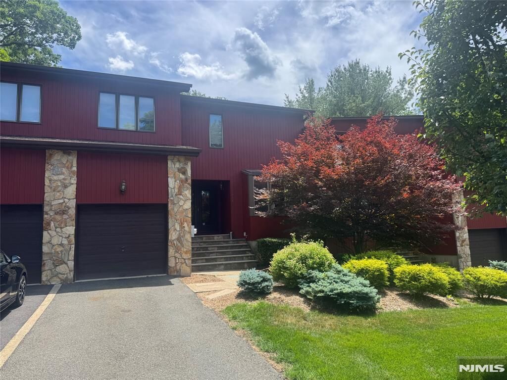 Property Photo:  244 Butternut Drive  NJ 07470 