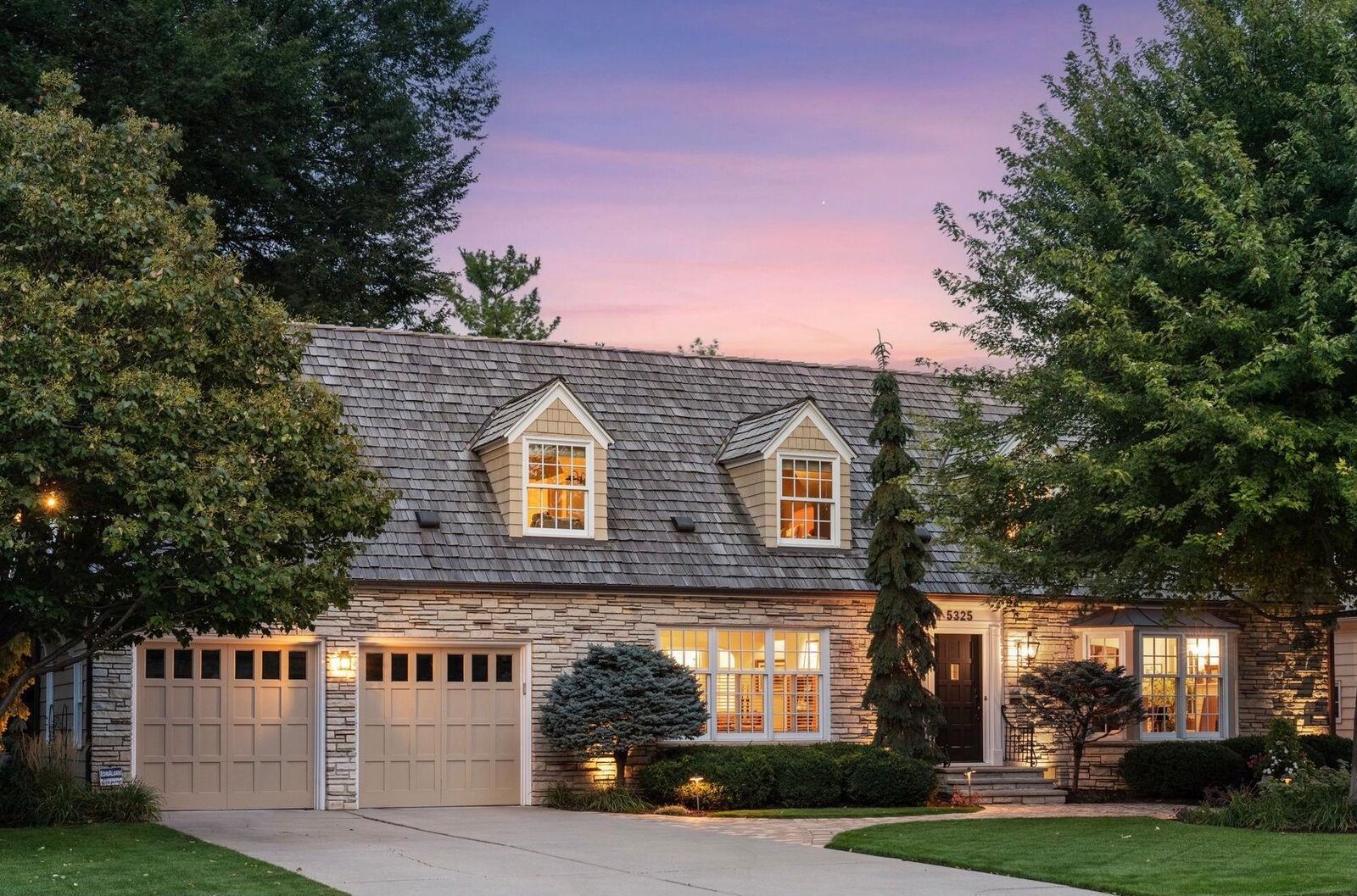 Property Photo: 5325 Wooddale Avenue MN 55424